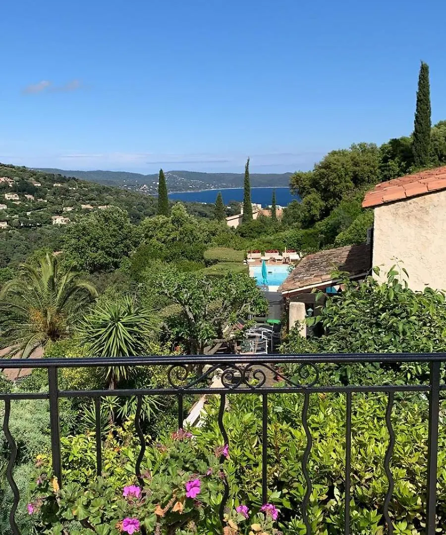 Villa Capocio Cavalaire-sur-Mer 0*,  France