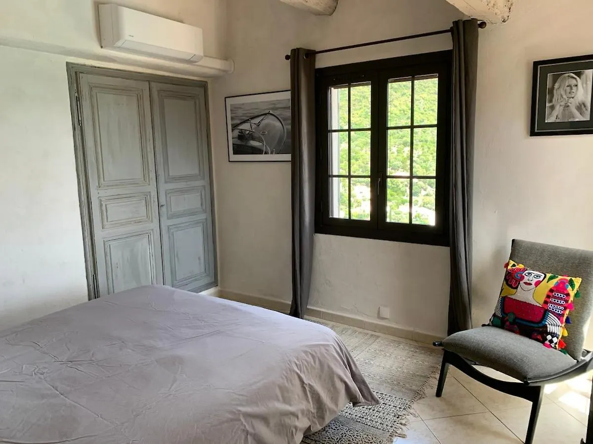 Villa Capocio Cavalaire-sur-Mer 0*,  France